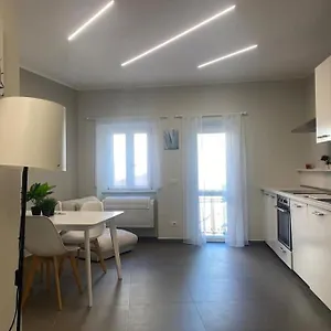 Appartamento Confortevole, Pieno Centro, Varazze