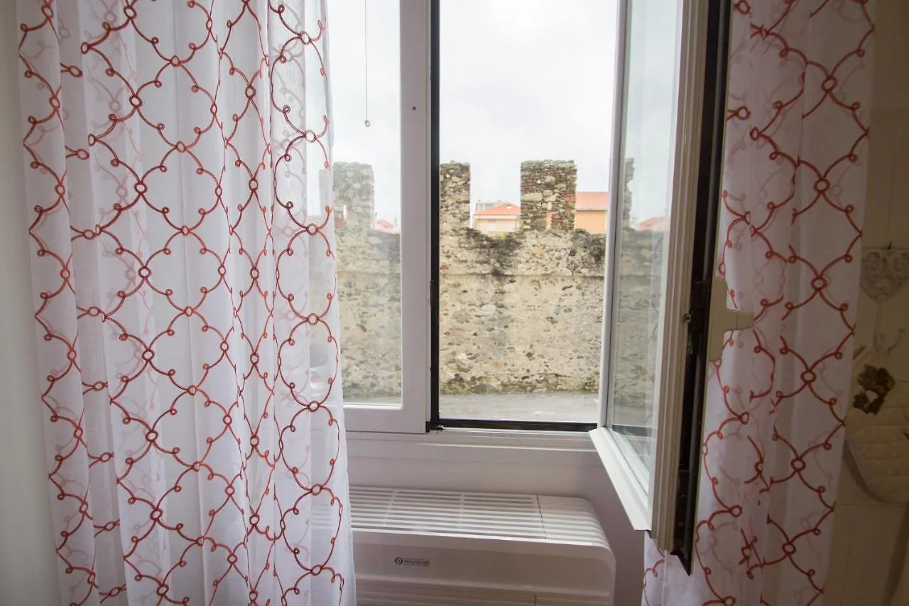 Apartment Monolocale Nelle Mura Antiche A 80 Mt Dal Mare Varazze