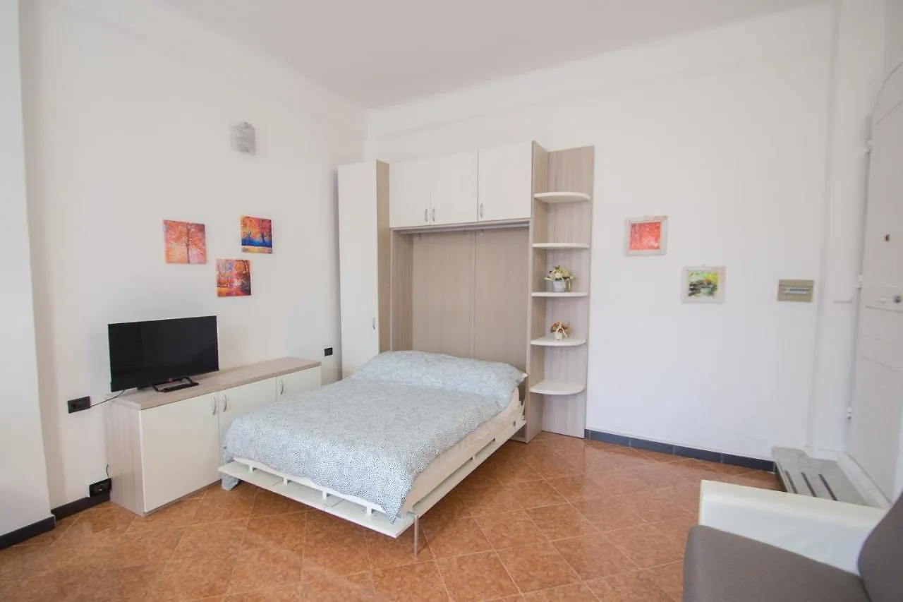 Apartment Monolocale Nelle Mura Antiche A 80 Mt Dal Mare Varazze Italy